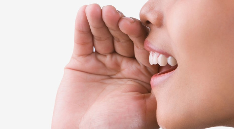 Mơ thấy nói lắp nên đánh con gì? Là điềm báo xấu hay tốt?
